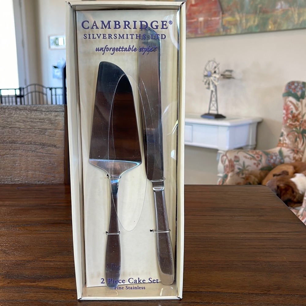 Cambridge Silversmith Ltd Unforgettable Style Oxford 2 Piece Cake Set Wedding